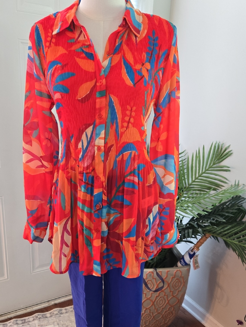 Spense Vibrant Red Tropical Print Button-Down Blouse